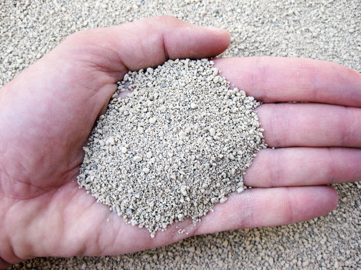Terricci, Substrati & Inerti: Zeolite a base di Chabasite e Phillipsite  0,7/2 mm (1 kg)